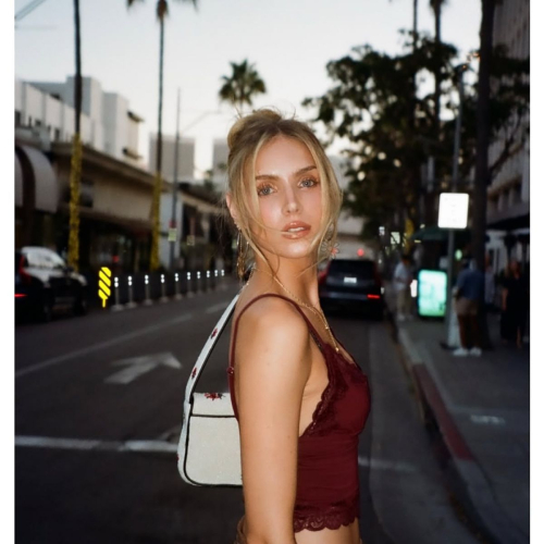 Kari Riley Instagram Photos, November 2025 24