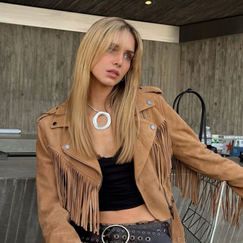 Kari Riley Instagram Photos, November 2025 8