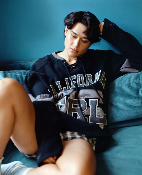 Katy O’Brian Featured in The Cut Magazine, November 2025 5