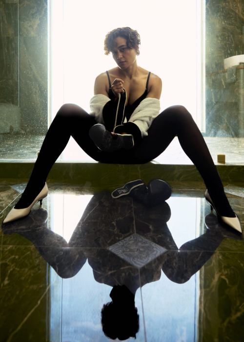 Katy O’Brian Hunger Magazine, November 2025 3