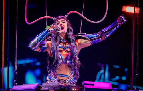 Katy Perry Performs on The Lifetimes Tour Bologna, Nov 2025 9