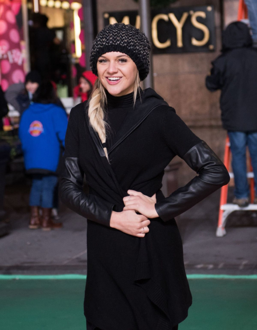 Kelsea Ballerini 90th Macys Thanksgiving Day Parade Rehearsals New York, 2016