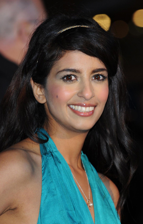 Konnie Huq A Christmas Carol Premiere London, 2009 5