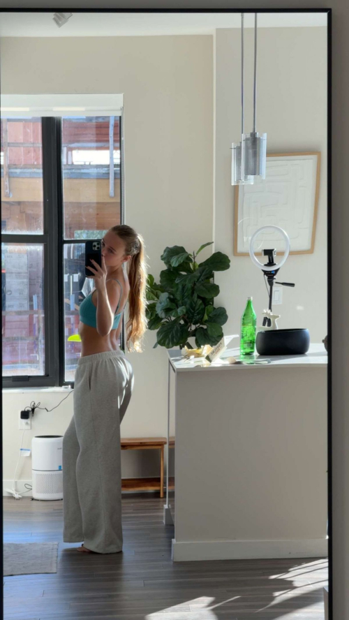 Kyla Dodds Instagram Photos, November 2025 9