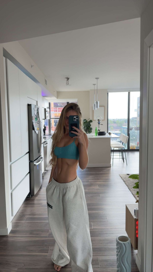 Kyla Dodds Instagram Photos, November 2025 14