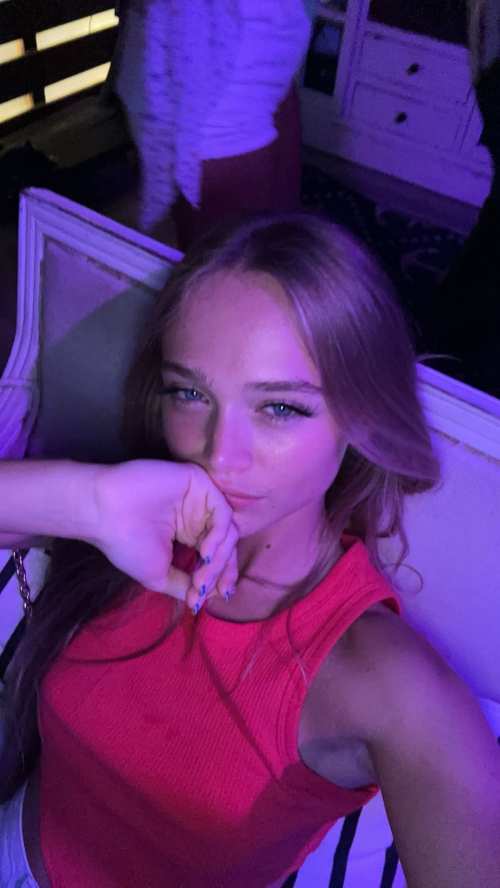 Kyla Dodds Instagram Photos, November 2025 22