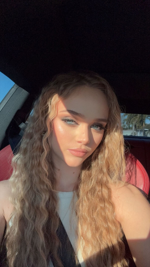 Kyla Dodds Instagram Photos, November 2025 1