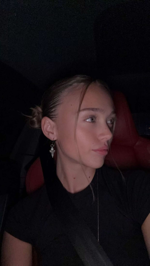 Kyla Dodds Shares Instagram Photo Highlights, November 2025 9