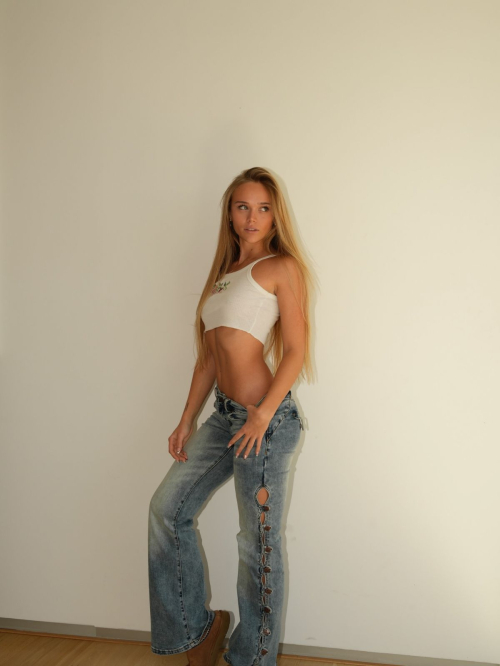 Kyla Dodds Shares Instagram Photo Highlights, November 2025 4