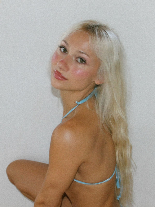 Leila Faler Instagram Photos, November 2025 36