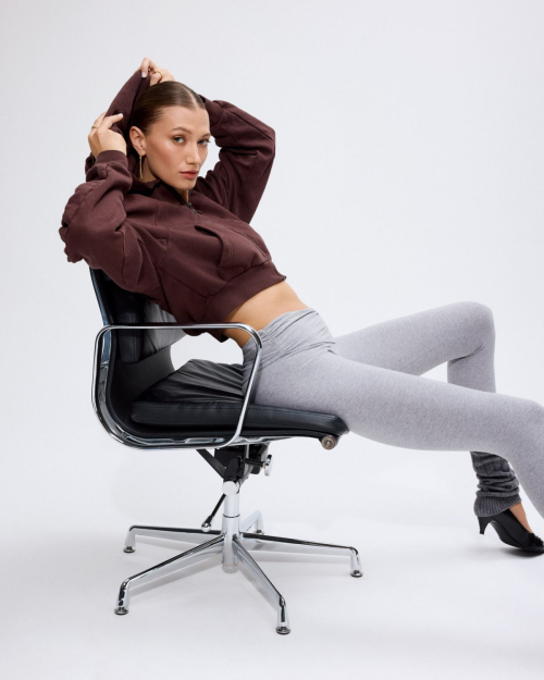 Leony for Glamour Germany, November 2025 2