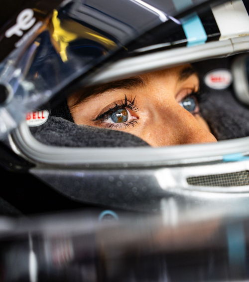 Lindsay Brewer Instagram Photos, November 2025 3