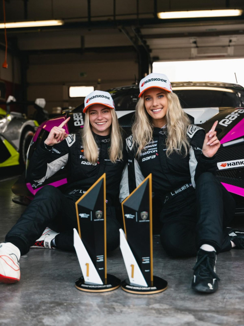 Lindsay Brewer Instagram Photos, November 2025 4