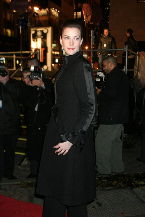 Liv Tyler at UNICEF Snowflake Event New York City, November 2003 3