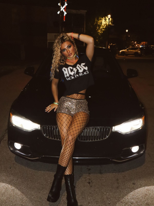 Logan Day Beautiful Instagram Photos, Nov 2025 3