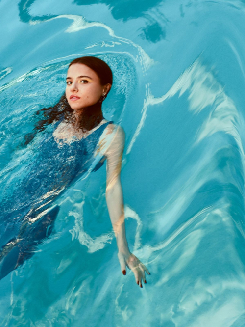 Madeleine McGraw for Schon Magazine, November 2025 4