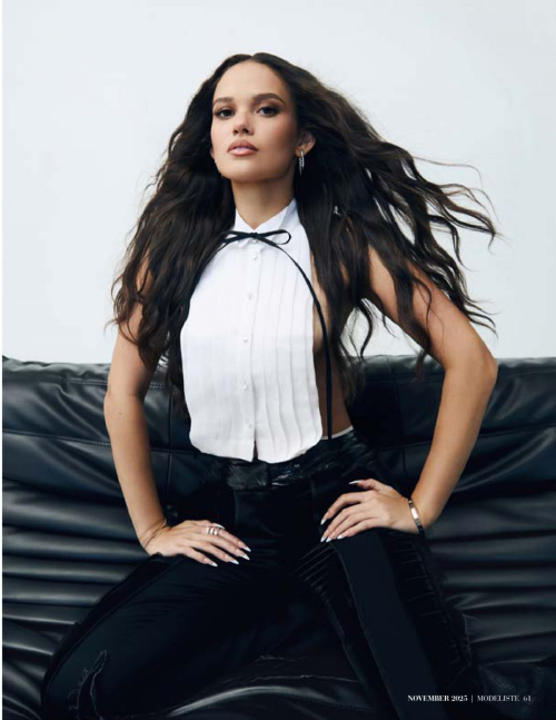 Madison Pettis in Modeliste Magazine, November 2025 16