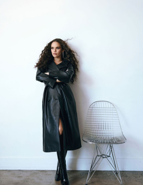 Madison Pettis Modeliste Magazine, November 2025 1