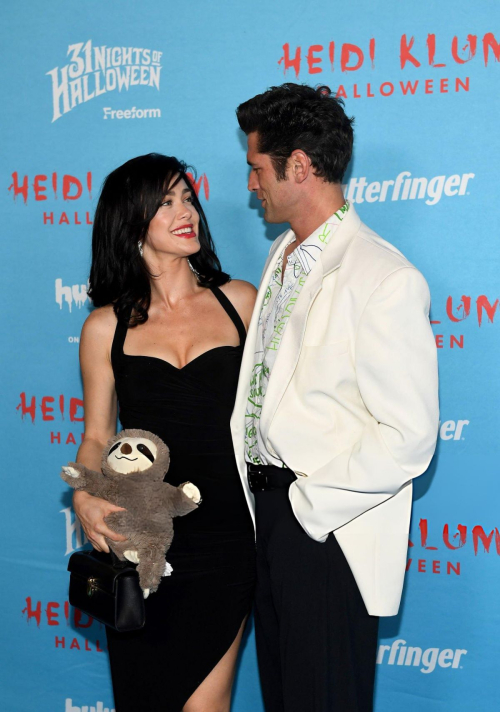 Melissa Roxburgh at Heidi Klum Halloween Party, October 2025 4