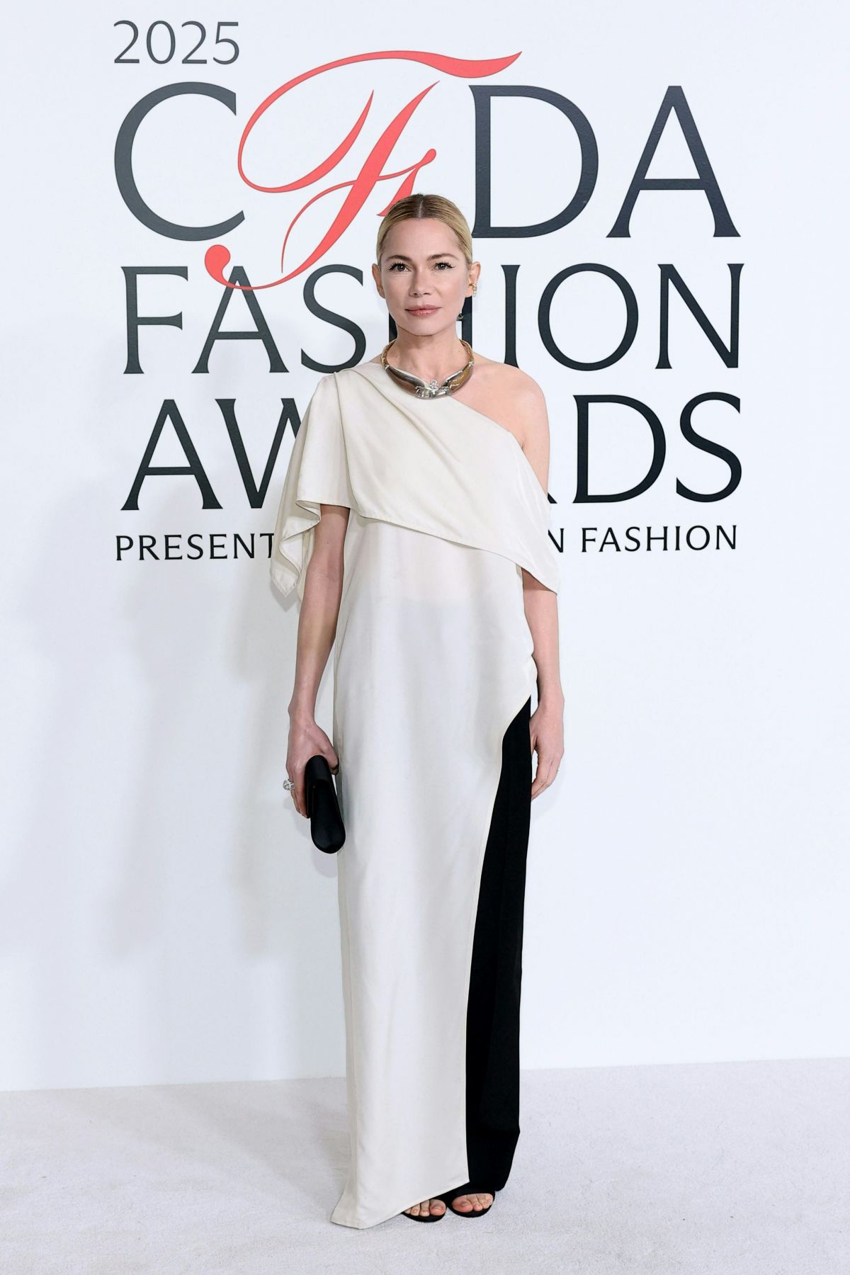 Michelle Williams at CFDA Awards in New York City, Nov 2025