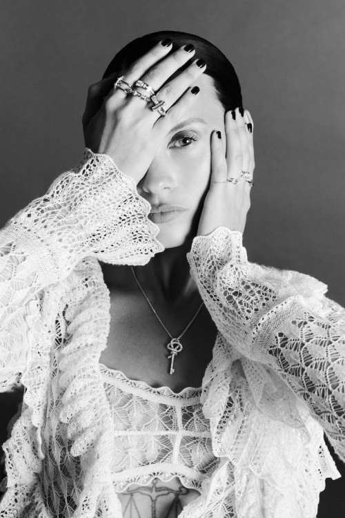 Milena Smit Vanidad Magazine 242, November 2025 1