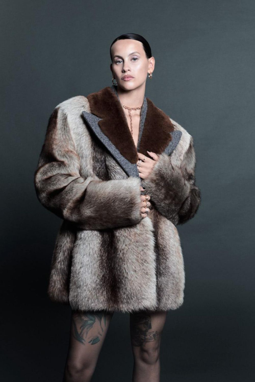 Milena Smit Vanidad Magazine 242, November 2025 4