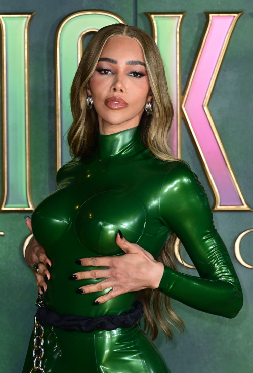 Munroe Bergdorf Wicked For Good European Premiere London, November 2025 3