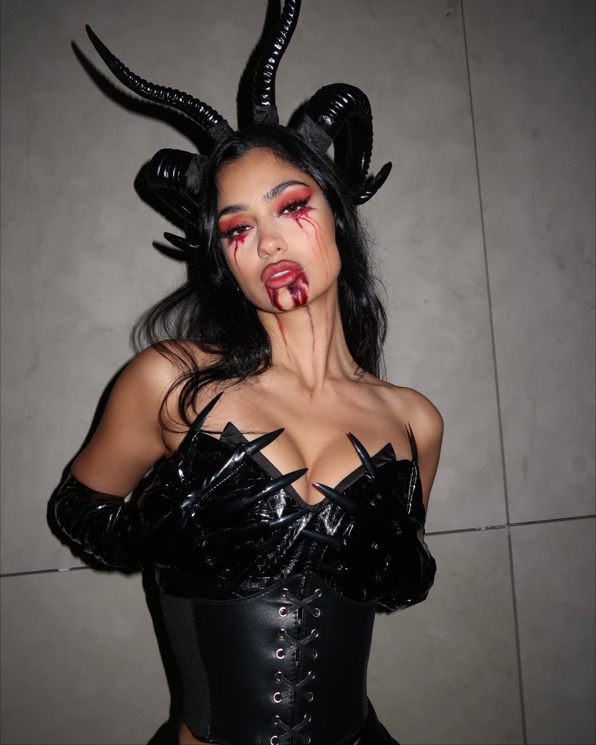 Naaz Torbati Instagram photos, November 2025