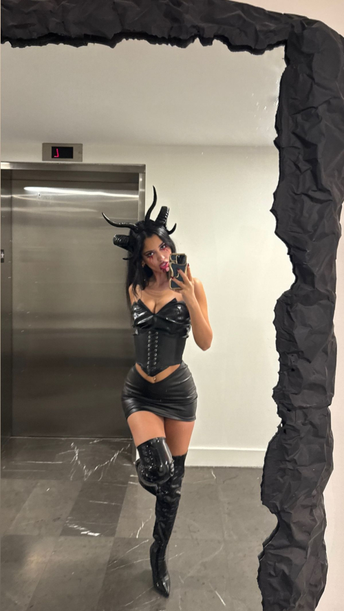 Naaz Torbati Instagram photos, November 2025 10