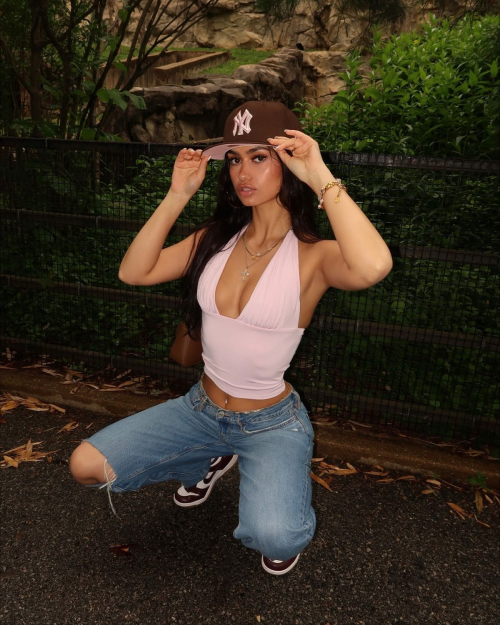 Naaz Torbati instagram photos, November 2025