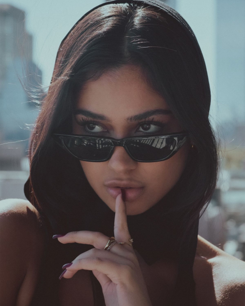 Naaz Torbati Instagram Photos, November 2025 1