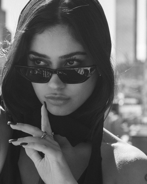 Naaz Torbati Instagram Photos, November 2025 4