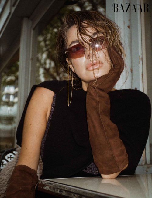 Nadine Mirada Covers Harper’s Bazaar Taiwan, November 2025 3