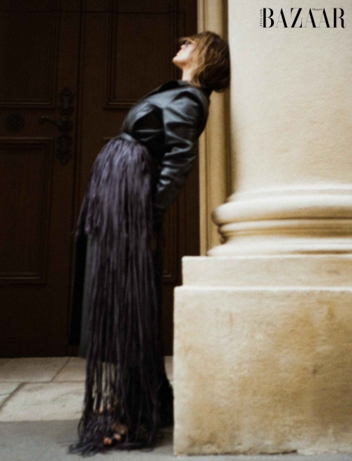 Nadine Mirada Covers Harper’s Bazaar Taiwan, November 2025 6