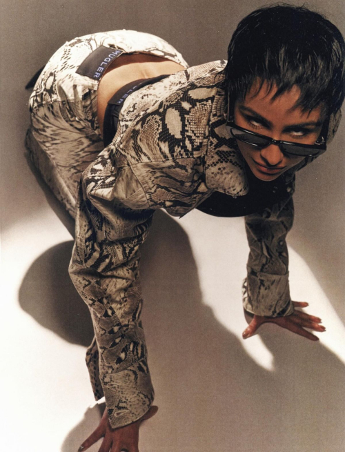 Nazanin Mandi Instagram Photos, November 2025 10