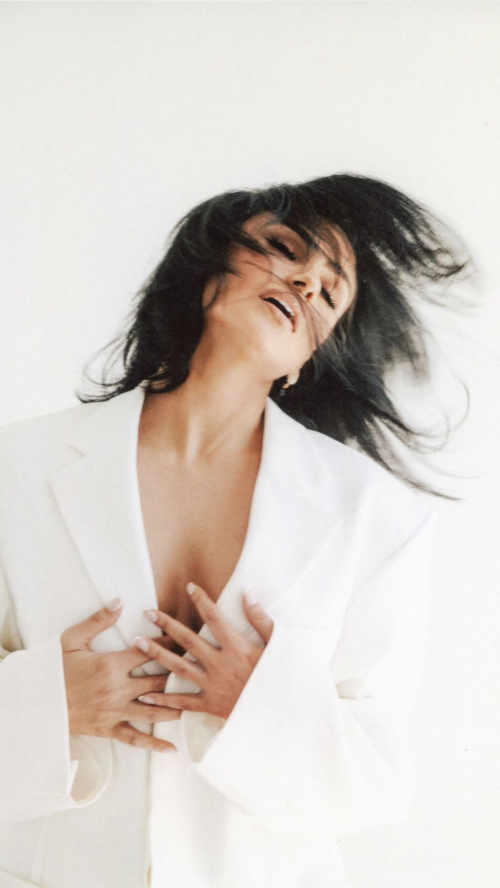 Nazanin Mandi Instagram Photos, November 2025 15