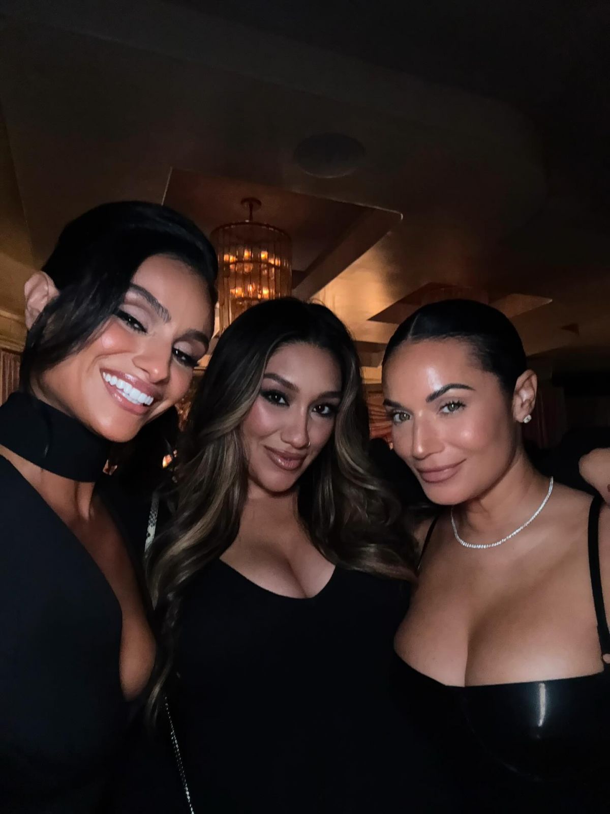 Nazanin Mandi Instagram Photos, November 2025