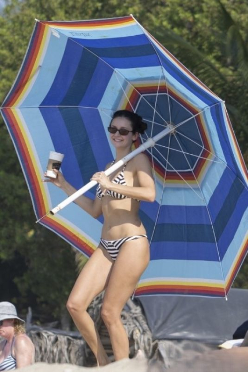 Nina Dobrev Celebrates Thanksgiving Bikini Beach Moment, November 2025 9