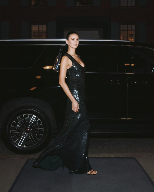 Nina Dobrev Wicked Premiere Photoshoot, November 2025 2