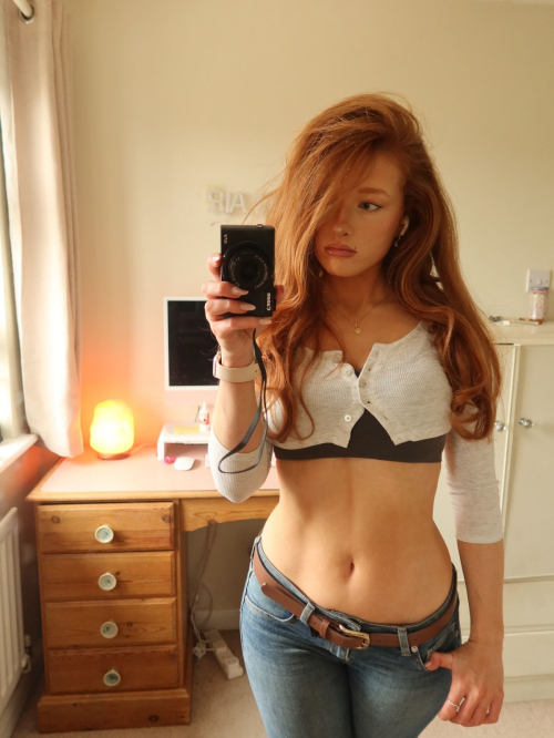 Phoebe Ginger Instagram Photos, November 2025 2