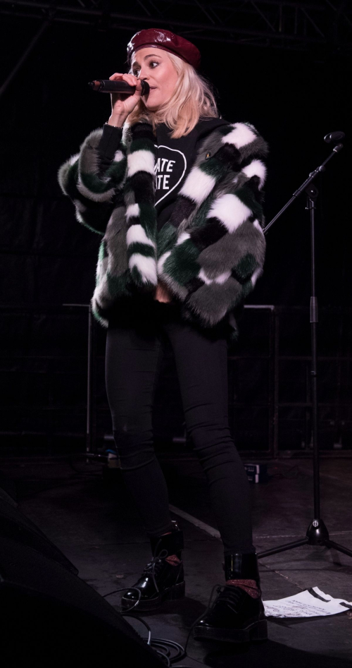 Pixie Lott at Christmas Lights Switch On, November 2017 4