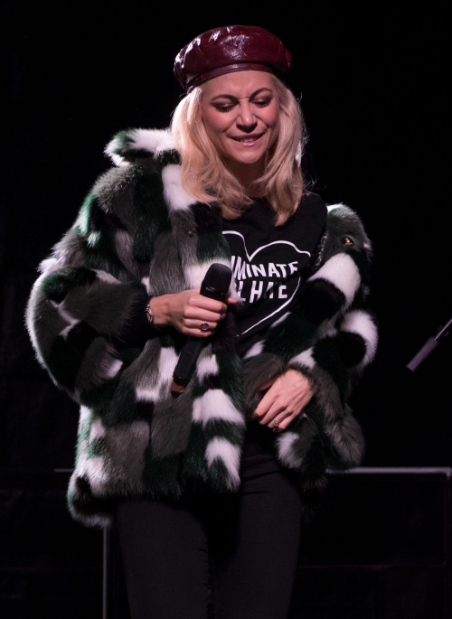Pixie Lott at Christmas Lights Switch On, November 2017 6
