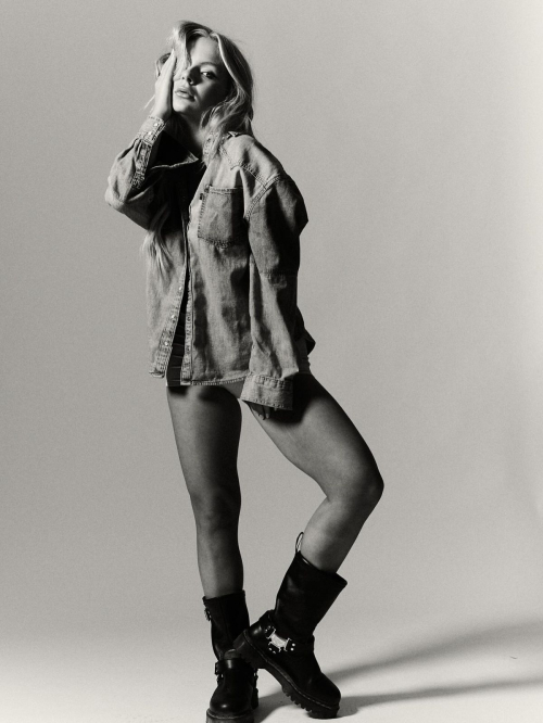 Pressley Hoshbach Photoshoot, November 2025 4