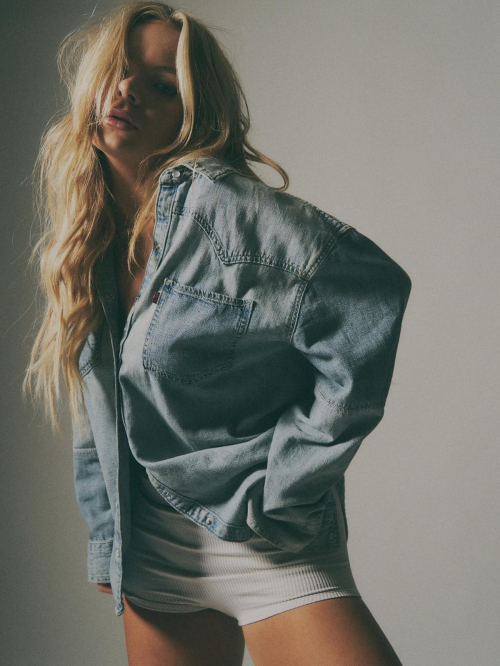 Pressley Hoshbach Photoshoot, November 2025 6