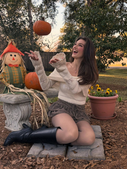 Rachel Pizzolato Instagram Photos, November 2025 17