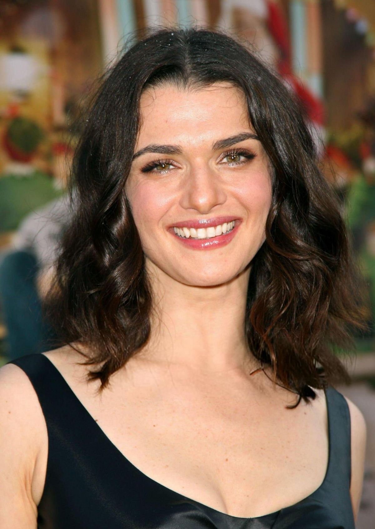 Rachel Weisz at Fred Claus Premiere in Hollywood, 2007