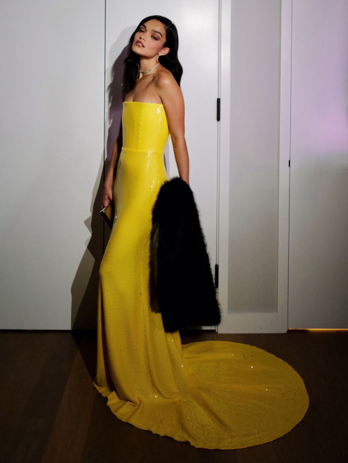 Rachel Zegler Glamour Women of the Year portraits, November 2025 6