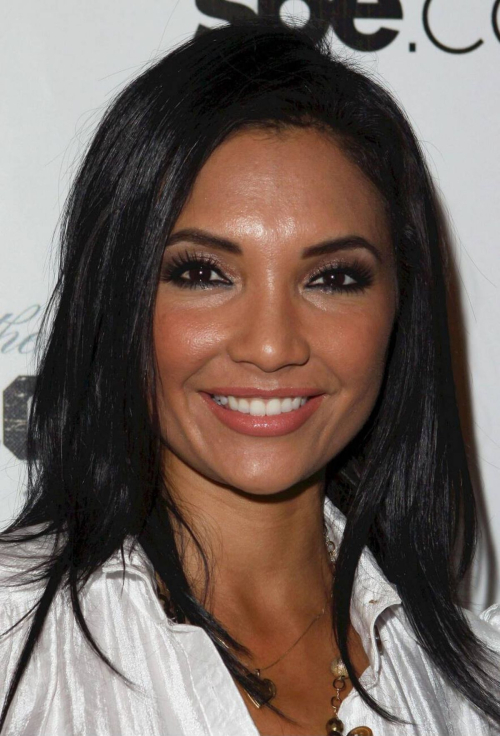 Raven Lexy at 5th Annual Bench Warmer Toy Drive Hollywood 201 1