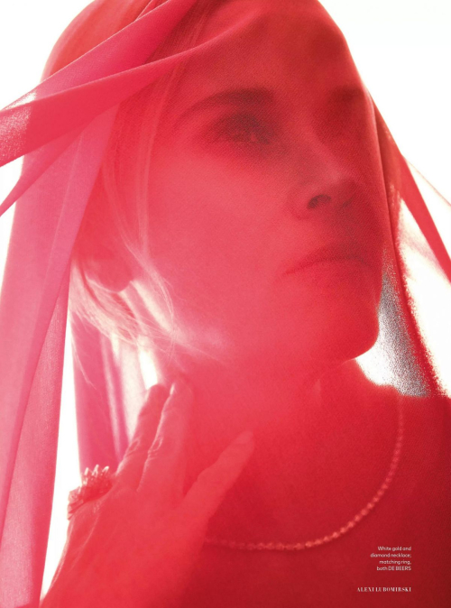 Reese Witherspoon in Harper’s Bazaar UK, December 2025 4