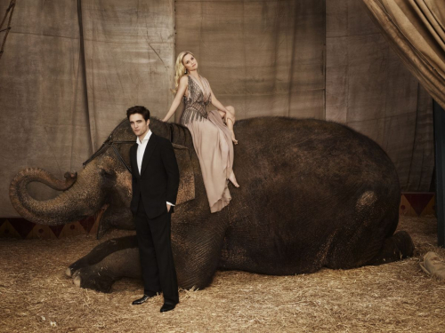 Reese Witherspoon radiant for Entertainment Weekly, 2011 1